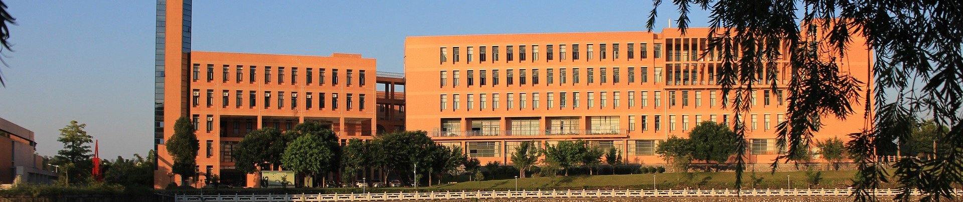 参加全国招生统一考试